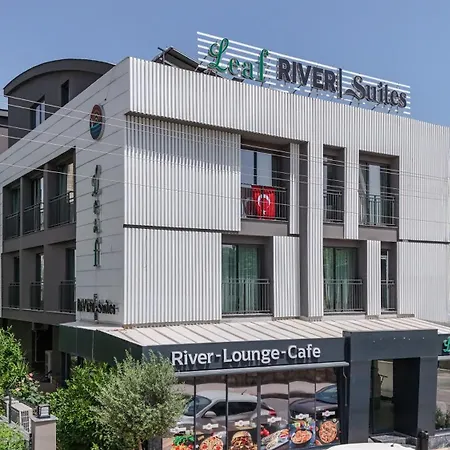 Leaf River Suites